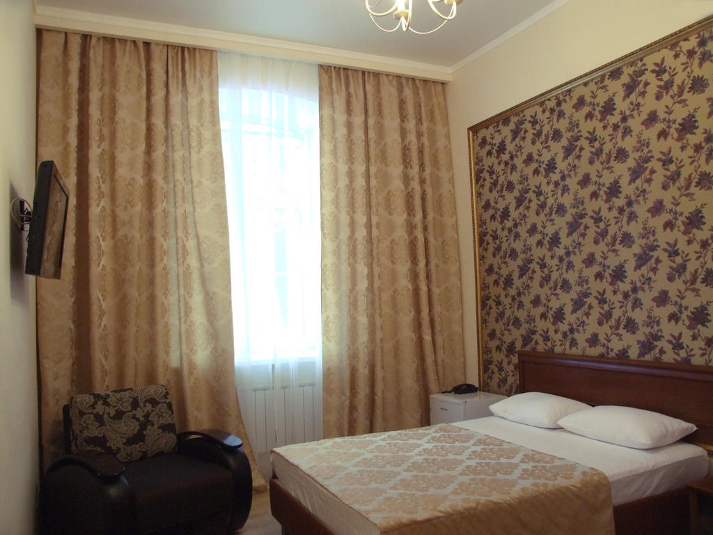 Hotel Bonjour At Kazakova Moscovo Quarto foto
